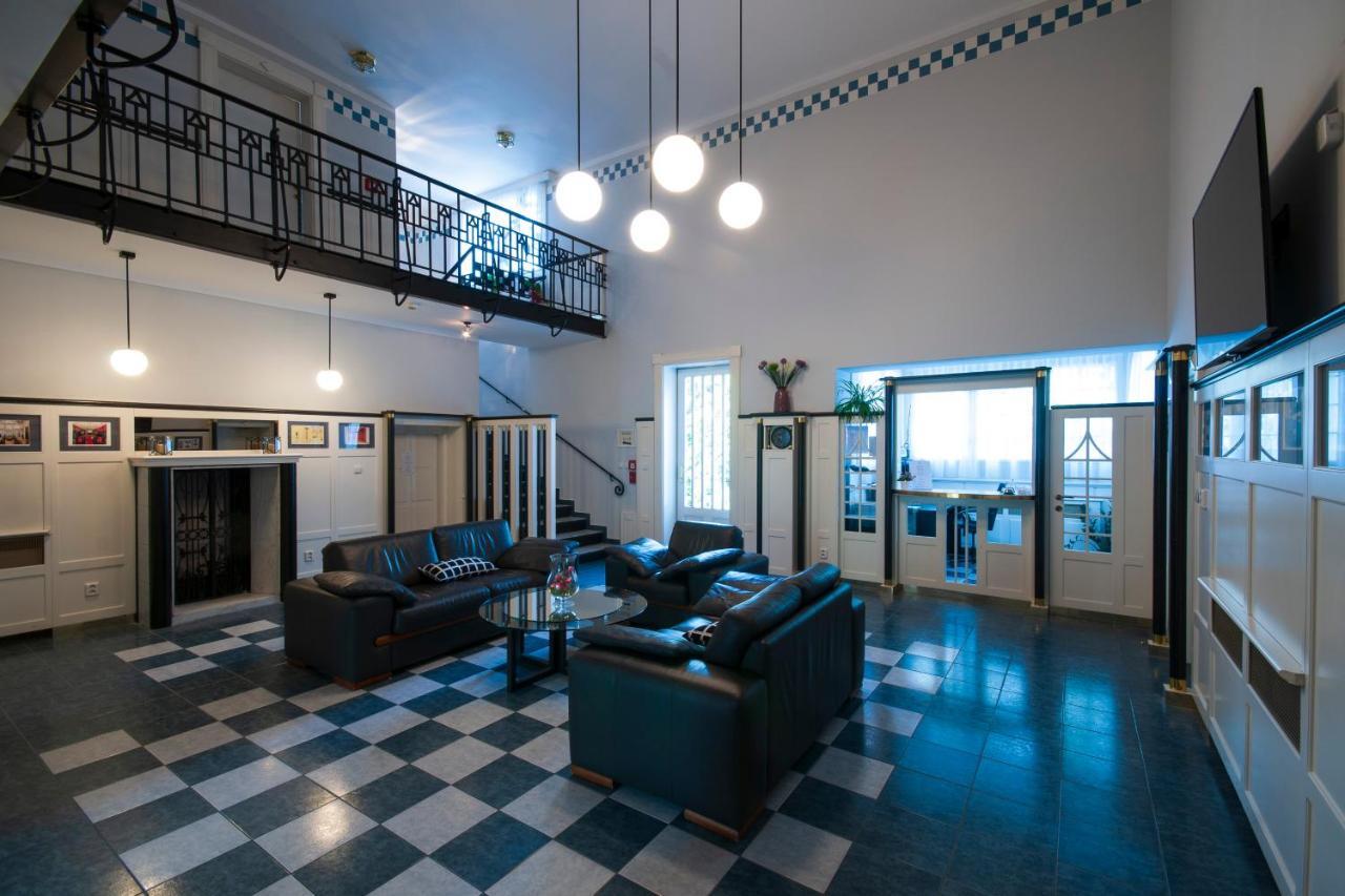 Art Deco Hotel Hoffmann Kladno Bagian luar foto
